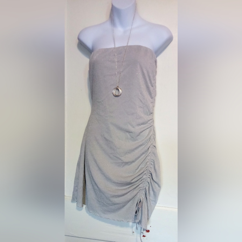 🛍️ BUNDLE ONLY 🛍️RSQ Strapless Gray Dress W/Silver Shimmer